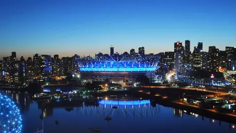 “拜仁胜利主场，穆勒喜提双响打破纪录”